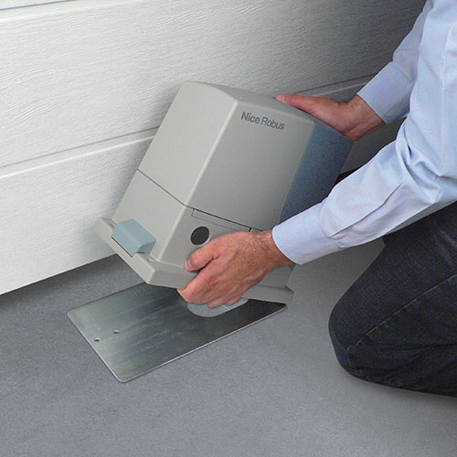 What Is the Best Electric Gate Kit for a Residential Driveway?